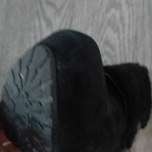 Beautiful heels by Guess🌟🌟🌟🍀🍀🍀 - Picture 8 of 16